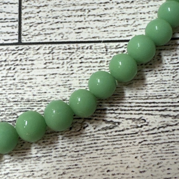 LOTUS LADY Faux Green Pearl 16" Necklace Vintage - Picture 5 of 8
